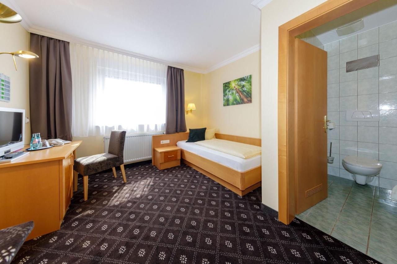 Hotel Zum Adler Ніддерау Екстер'єр фото