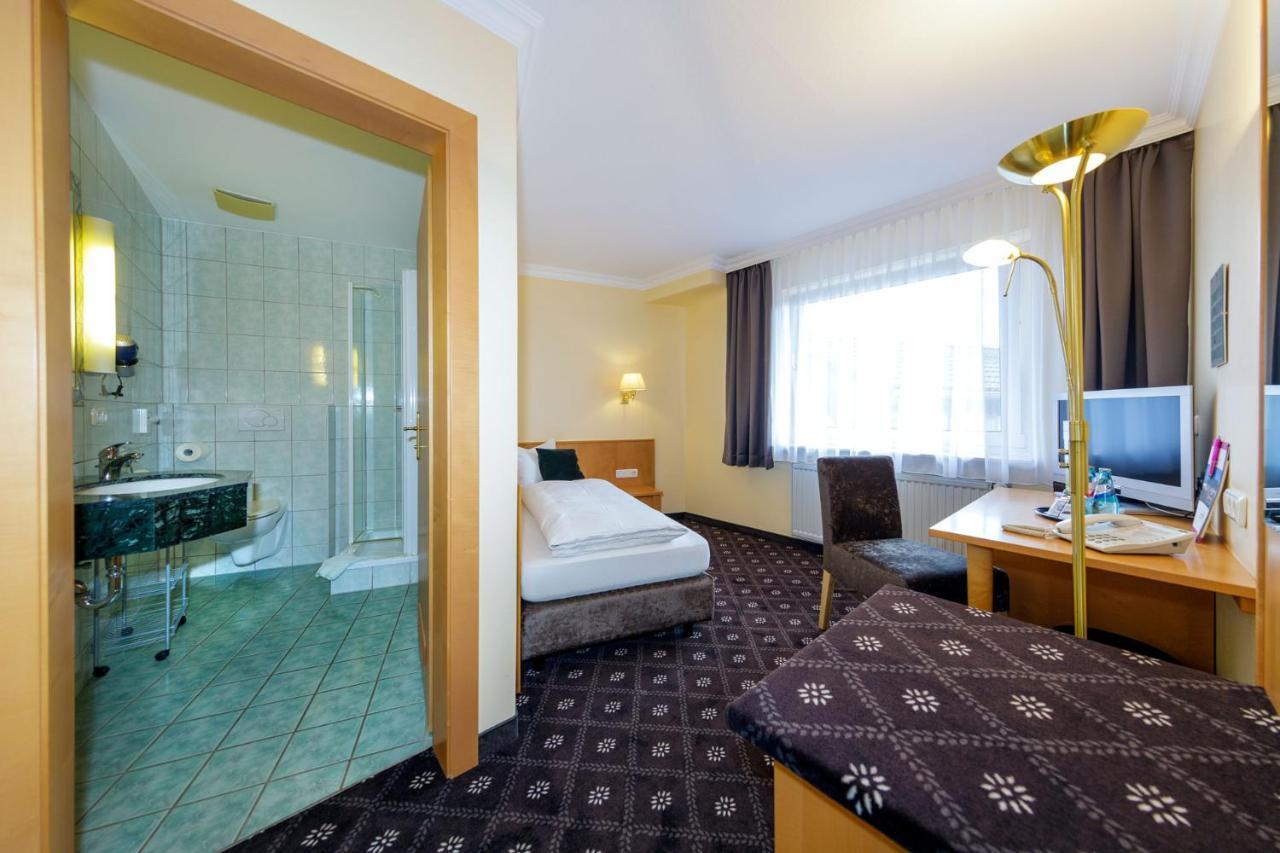 Hotel Zum Adler Ніддерау Екстер'єр фото